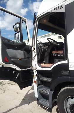 Тягач Iveco  2009 в 