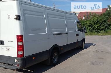 Вантажний фургон Iveco Daily груз. 2012 в Вінниці