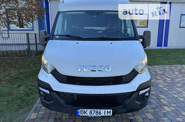 Автовоз Iveco Daily груз. 2015 в Сарнах