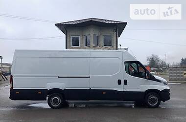 Грузовой фургон Iveco Daily 2016 в 
