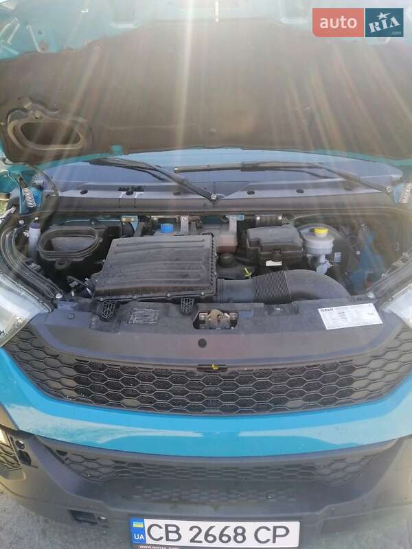 Вантажний фургон Iveco Daily 2016 в Чернігові