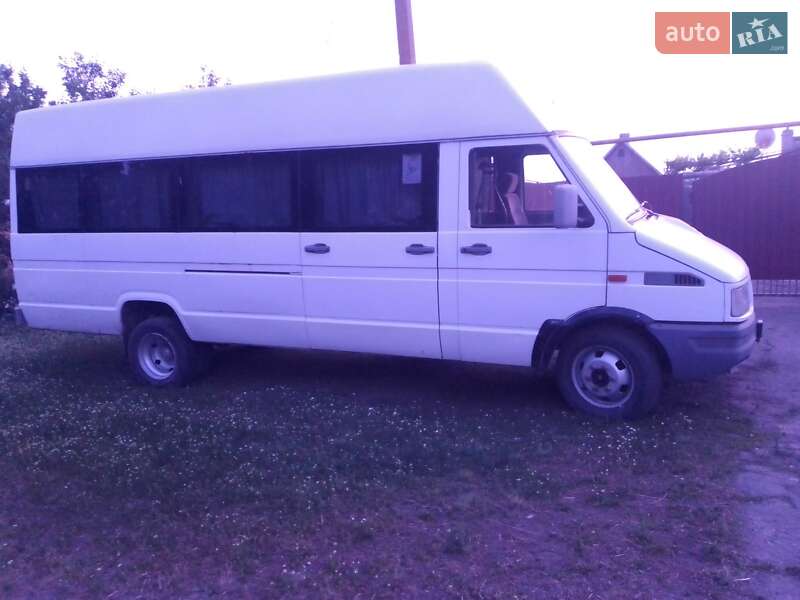 Мікроавтобус Iveco Daily 1991 в 