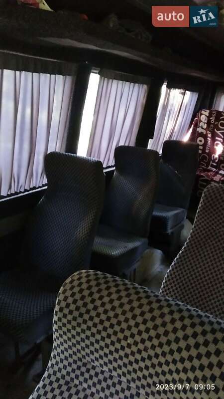 Микроавтобус Iveco Daily 2003 в Кропивницком