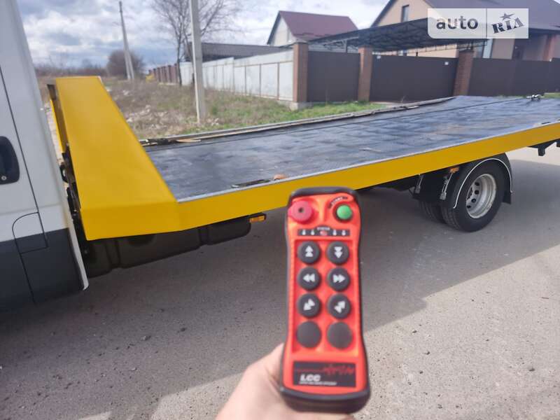 Евакуатор Iveco Daily 2015 в Борисполі
