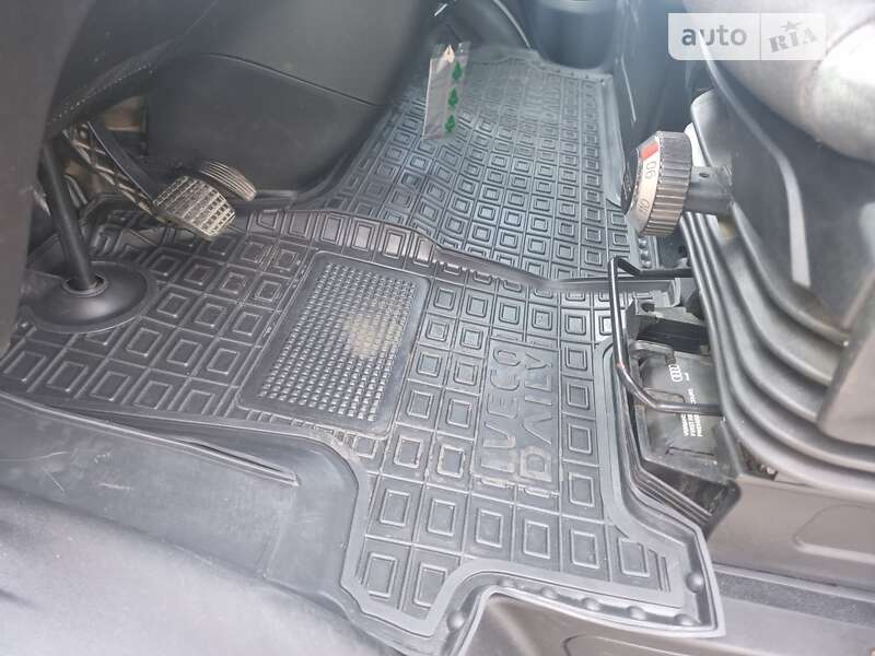 Евакуатор Iveco Daily 2015 в Борисполі