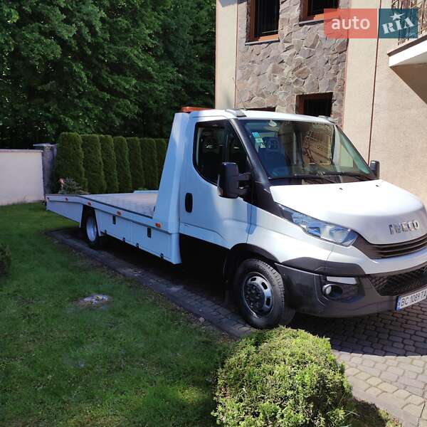 Автовоз Iveco Daily 2017 в Львове