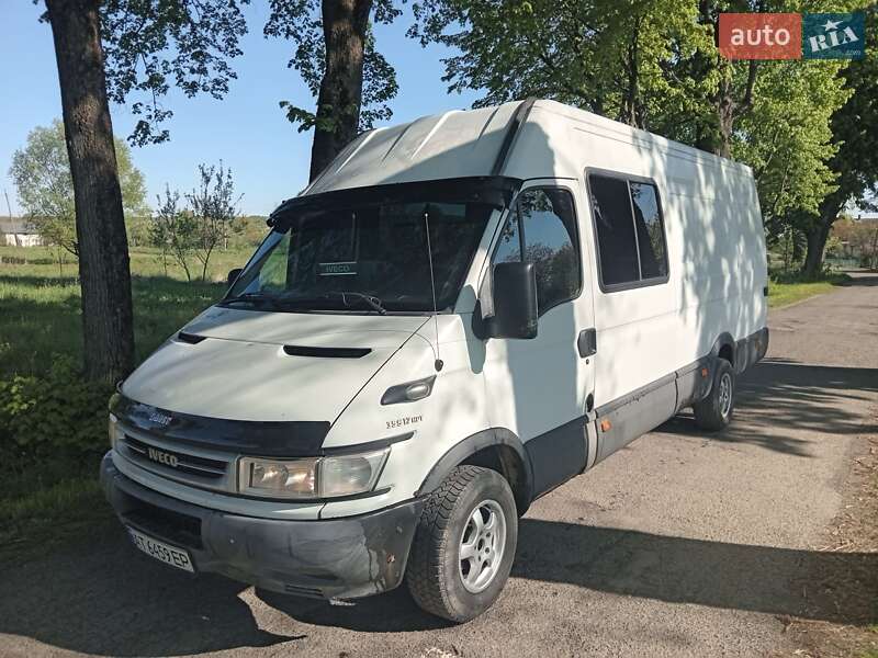 Микроавтобус Iveco Daily 2000 в Болехове