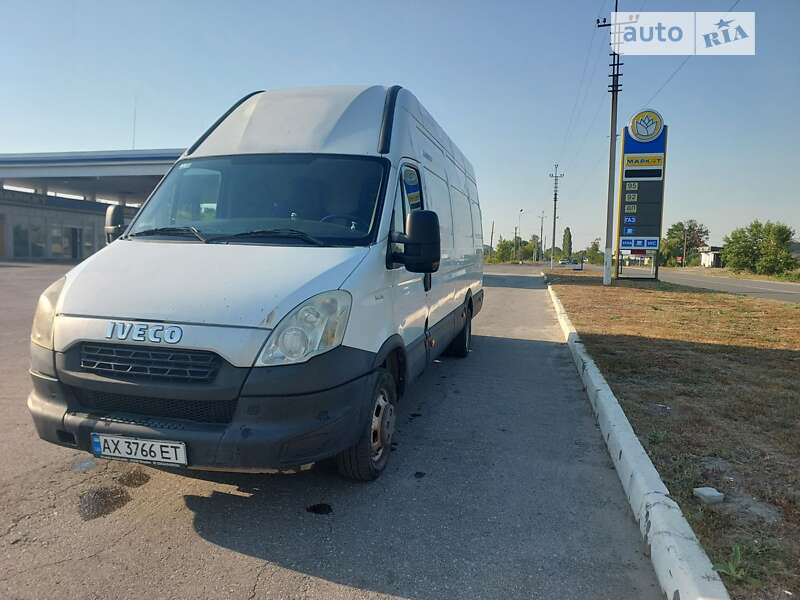 Грузовой фургон Iveco Daily 2012 в Изюме