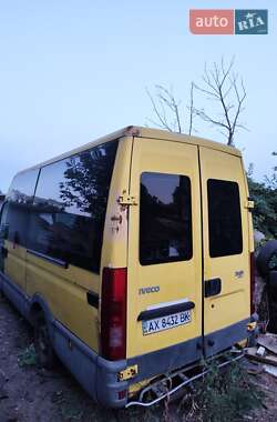 Другие автобусы Iveco Daily 2003 в 