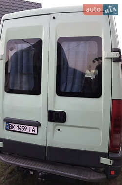 Микроавтобус Iveco Daily 2003 в 