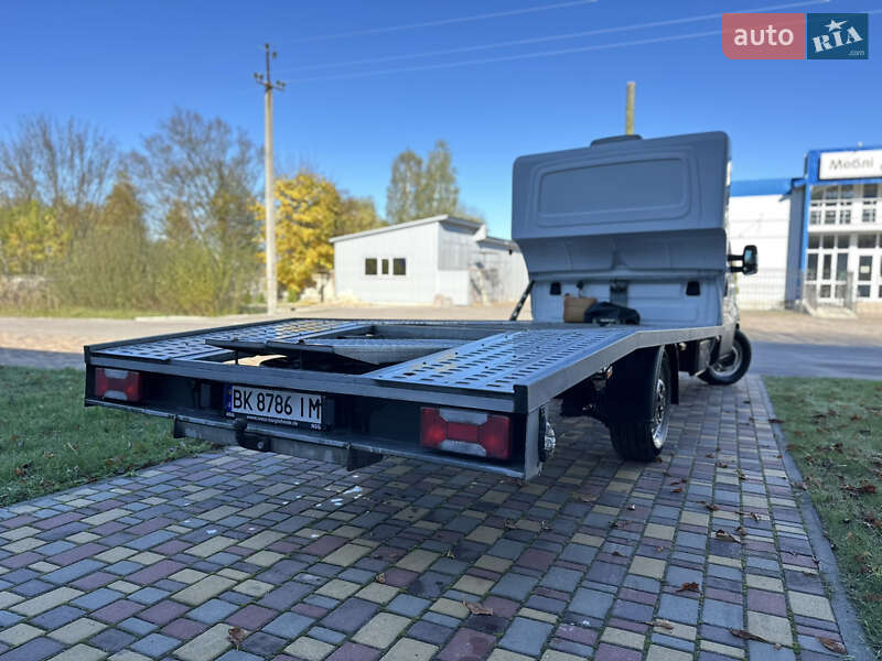 Автовоз Iveco Daily 2015 в Сарнах