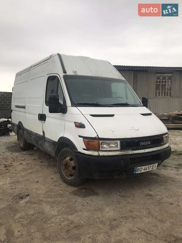 Грузовой фургон Iveco Daily 2000 в Бучаче