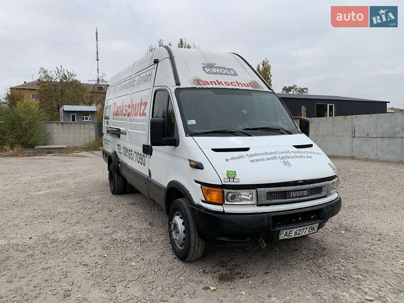 Грузовой фургон Iveco Daily 2004 в 