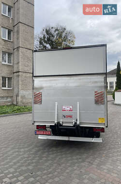 Грузовой фургон Iveco Daily 2016 в 