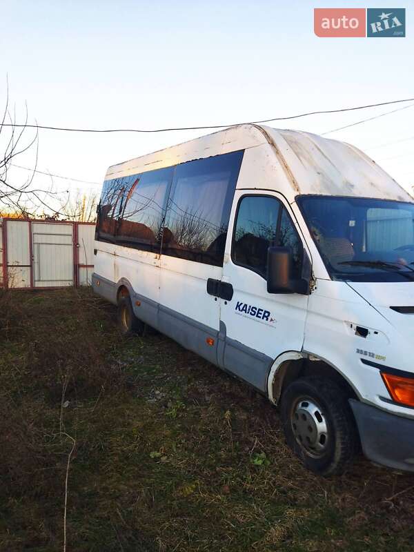 Микроавтобус Iveco Daily 2002 в Виннице фото Микроавтобус Iveco Daily 2002 в Виннице