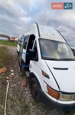 Мікроавтобус Iveco Daily 2002 в Києві