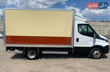 Грузовой фургон Iveco Daily 2015 в 