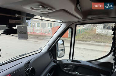 Грузовой фургон Iveco Daily 2016 в 