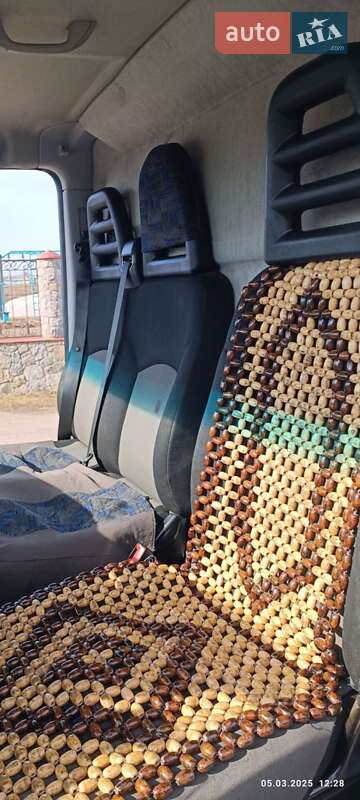 Вантажний фургон Iveco Daily 2013 в Калинівці