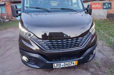 Грузовой фургон Iveco Daily 2021 в 