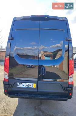 Грузовой фургон Iveco Daily 2021 в 
