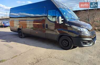 Грузовой фургон Iveco Daily 2021 в 