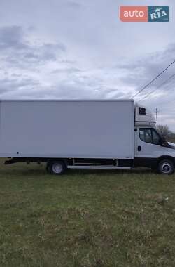 Грузовой фургон Iveco Daily 2016 в 