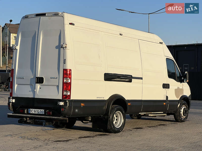 Грузовой фургон Iveco Daily 2012 в Львове