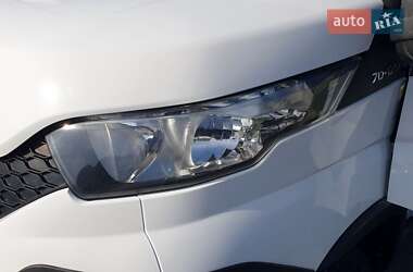 Грузовой фургон Iveco Daily 2015 в 