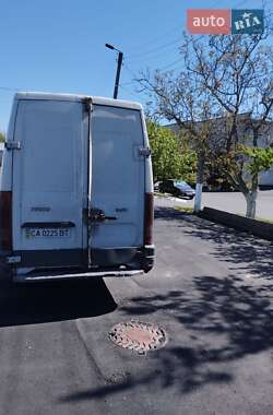 Вантажний фургон Iveco Daily 2005 в 