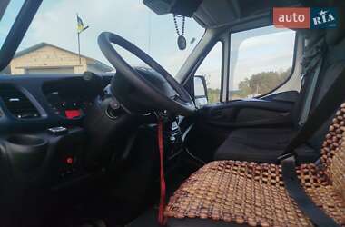 Грузовой фургон Iveco Daily 2017 в 