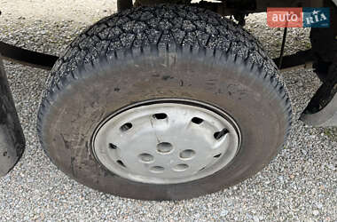 Грузовой фургон Iveco Daily 2000 в 
