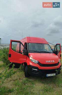 Грузовой фургон Iveco Daily 2016 в 
