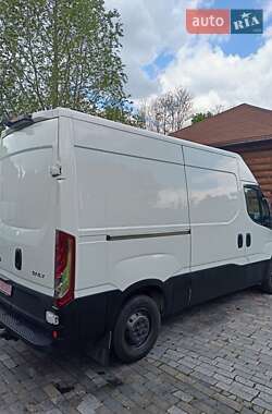 Грузовой фургон Iveco Daily 2014 в 