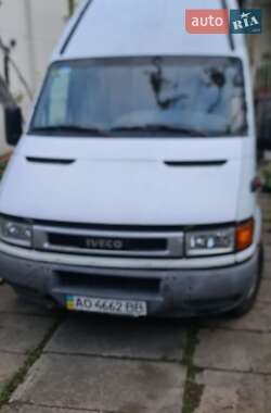 Микроавтобус Iveco Daily 2002 в Мукачево