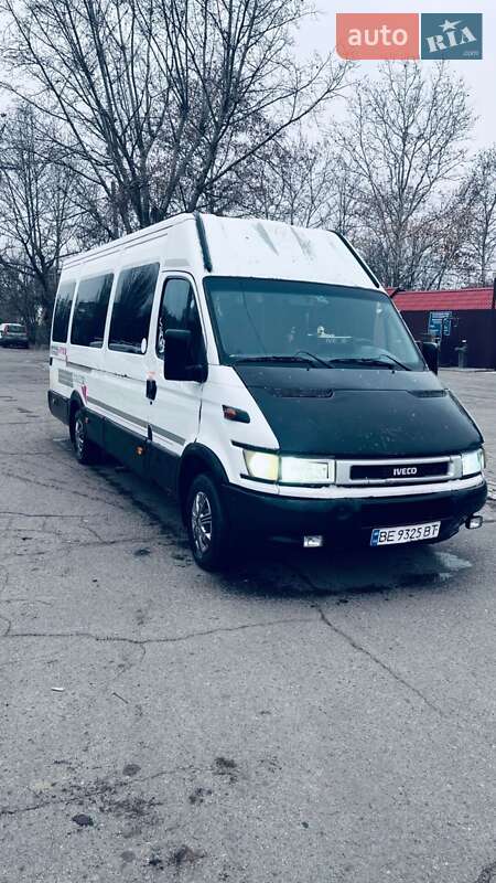 Минивэн Iveco Daily 2001 в 