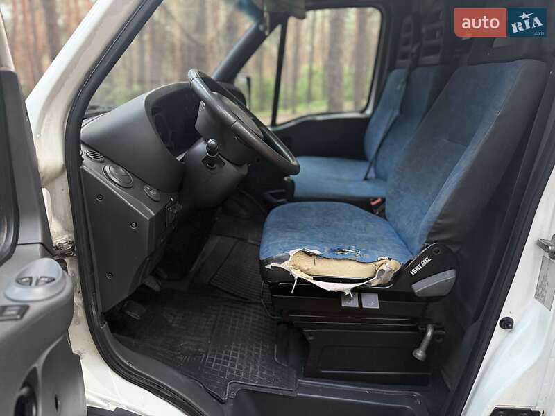 Грузовой фургон Iveco Daily 2002 в Высоком