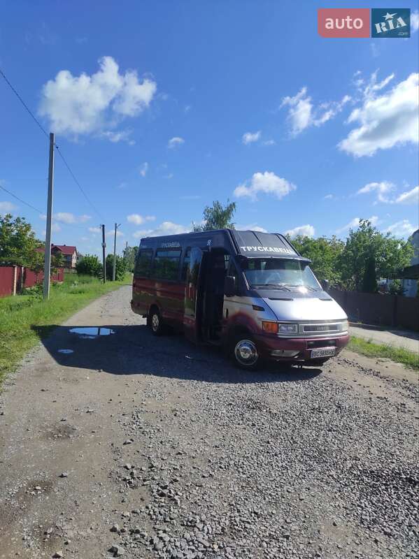 Микроавтобус Iveco Daily 2003 в Городке