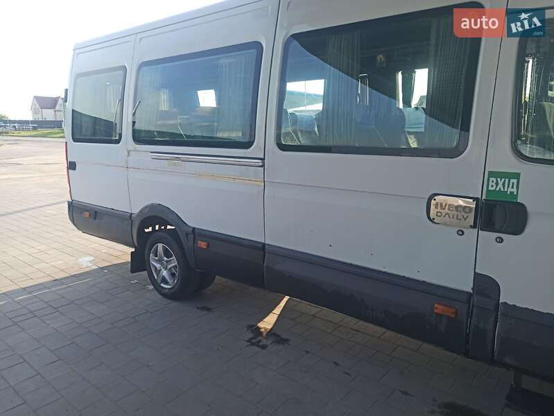 Микроавтобус Iveco Daily 2000 в Каменец-Подольском