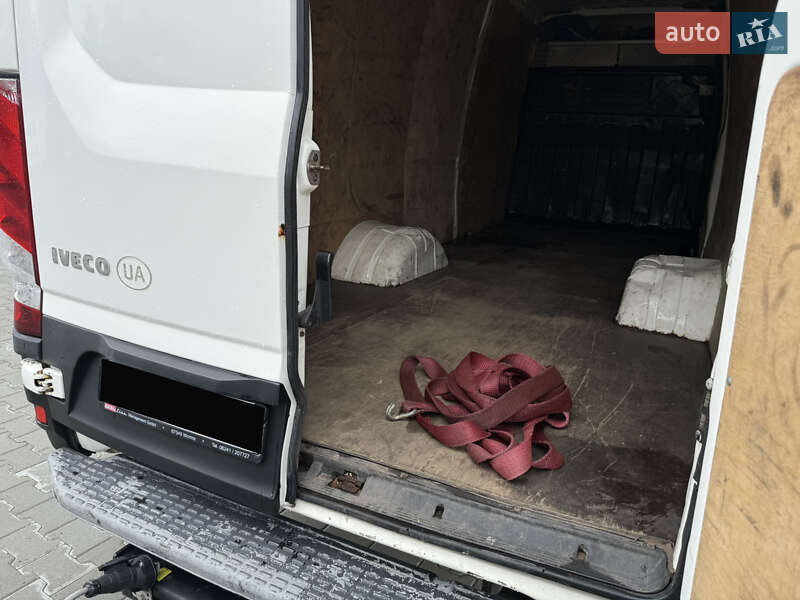 Грузовой фургон Iveco Daily 2016 в Львове