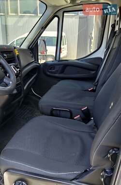 Грузовой фургон Iveco Daily 2018 в 