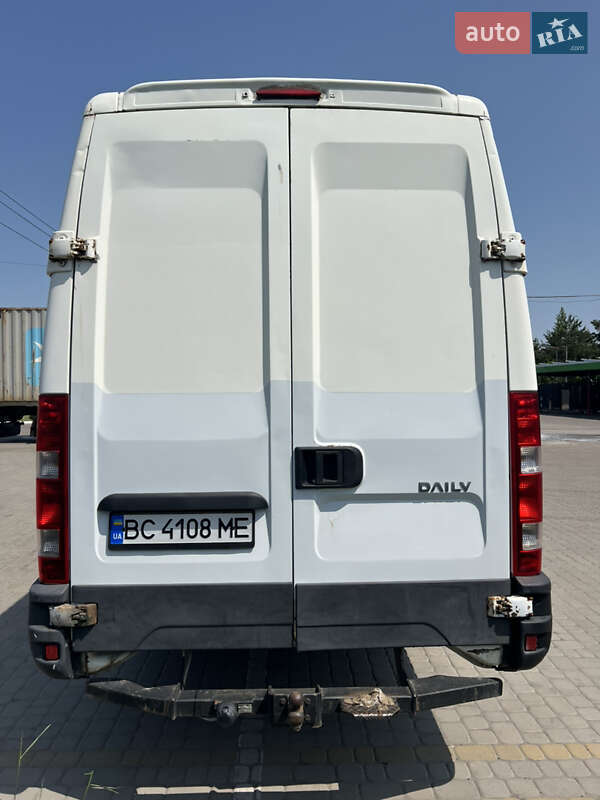 Вантажний фургон Iveco Daily 2013 в Шептицькому
