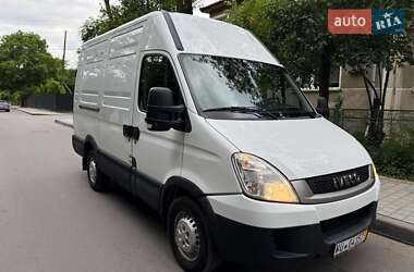 Микровэн Iveco Daily 2011 в Ивано-Франковске