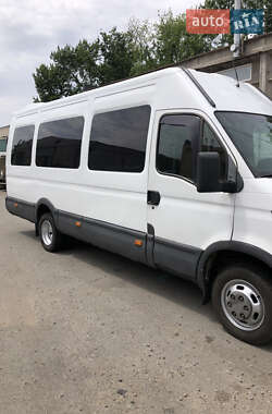 Микроавтобус Iveco Daily 2003 в 