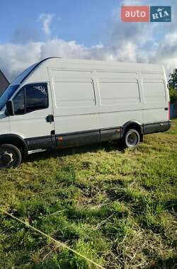 Грузовой фургон Iveco Daily 2005 в Ратным