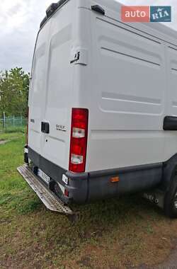 Грузовой фургон Iveco Daily 2009 в 