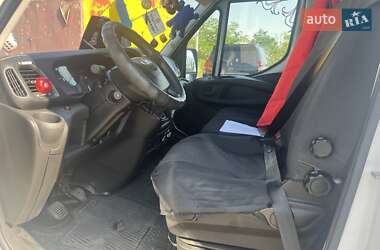 Грузовой фургон Iveco Daily 2016 в 