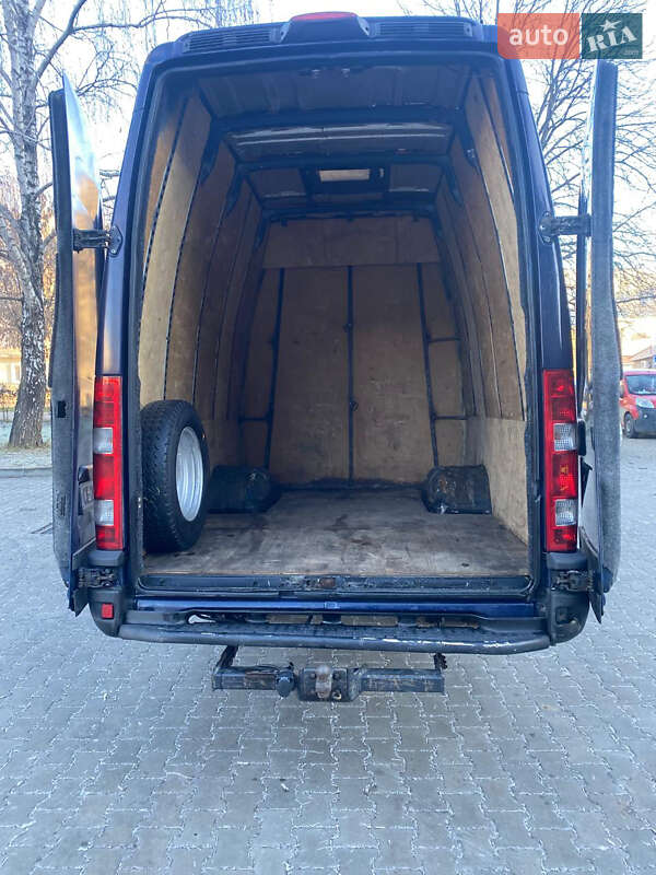 Грузовой фургон Iveco Daily 2009 в Черновцах