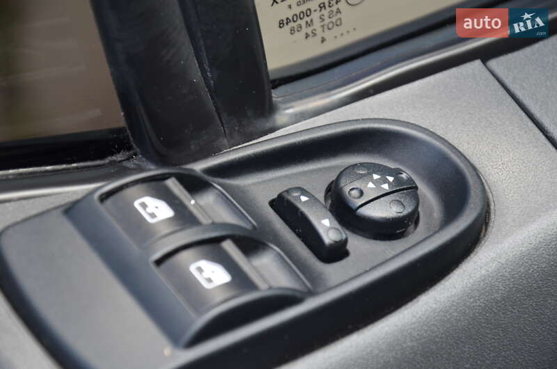 Грузовой фургон Iveco Daily 2014 в Харькове