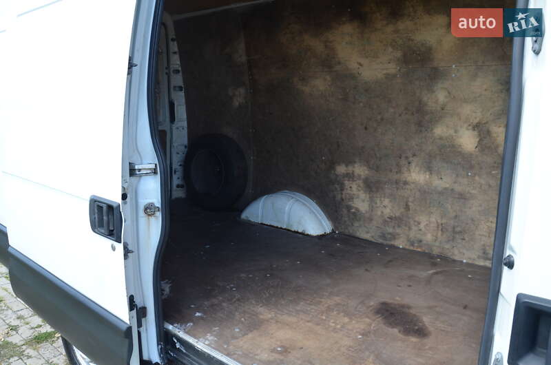 Грузовой фургон Iveco Daily 2014 в Харькове
